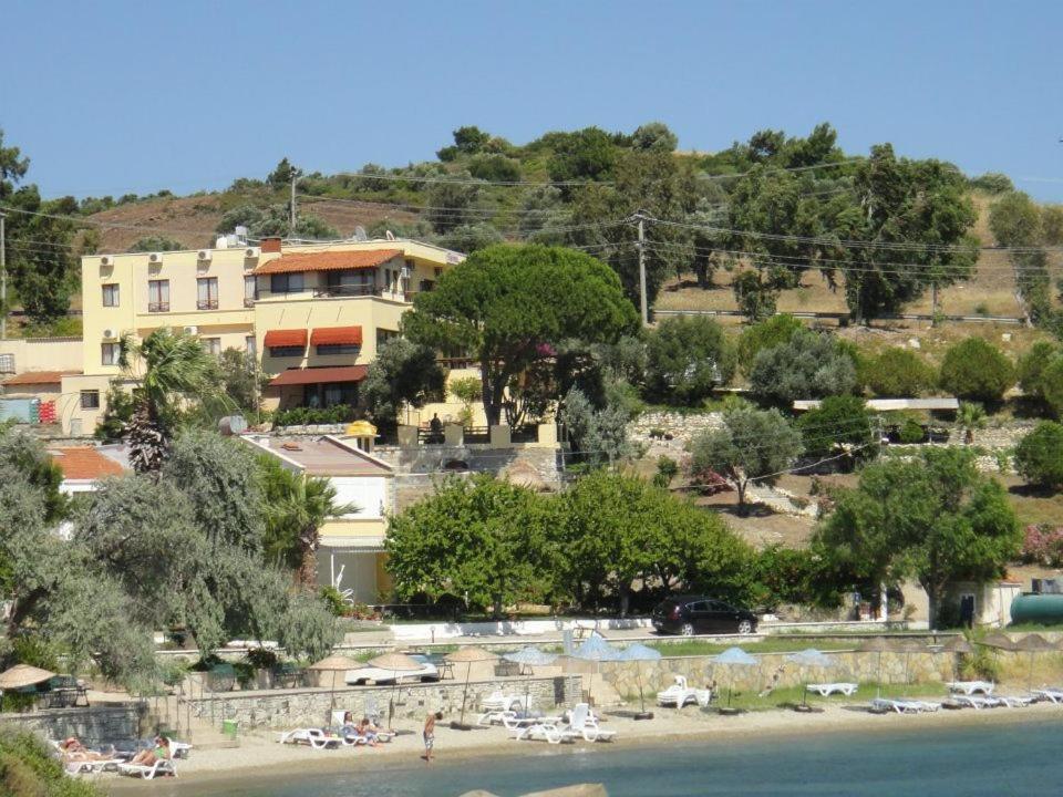 Teras Motel Foca Kültér fotó