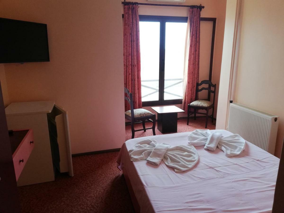 Teras Motel Foca Kültér fotó
